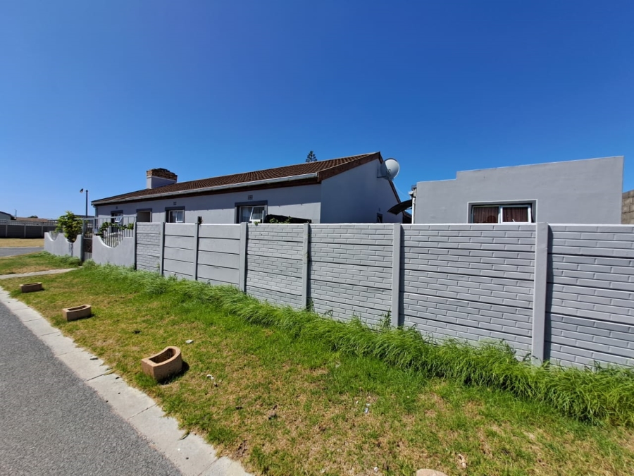 4 Bedroom Property for Sale in Silwood Heights Western Cape